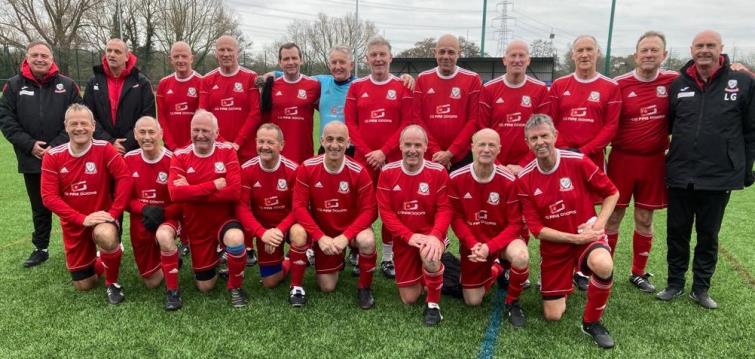 The Welsh Vets squad, including Brian Broome